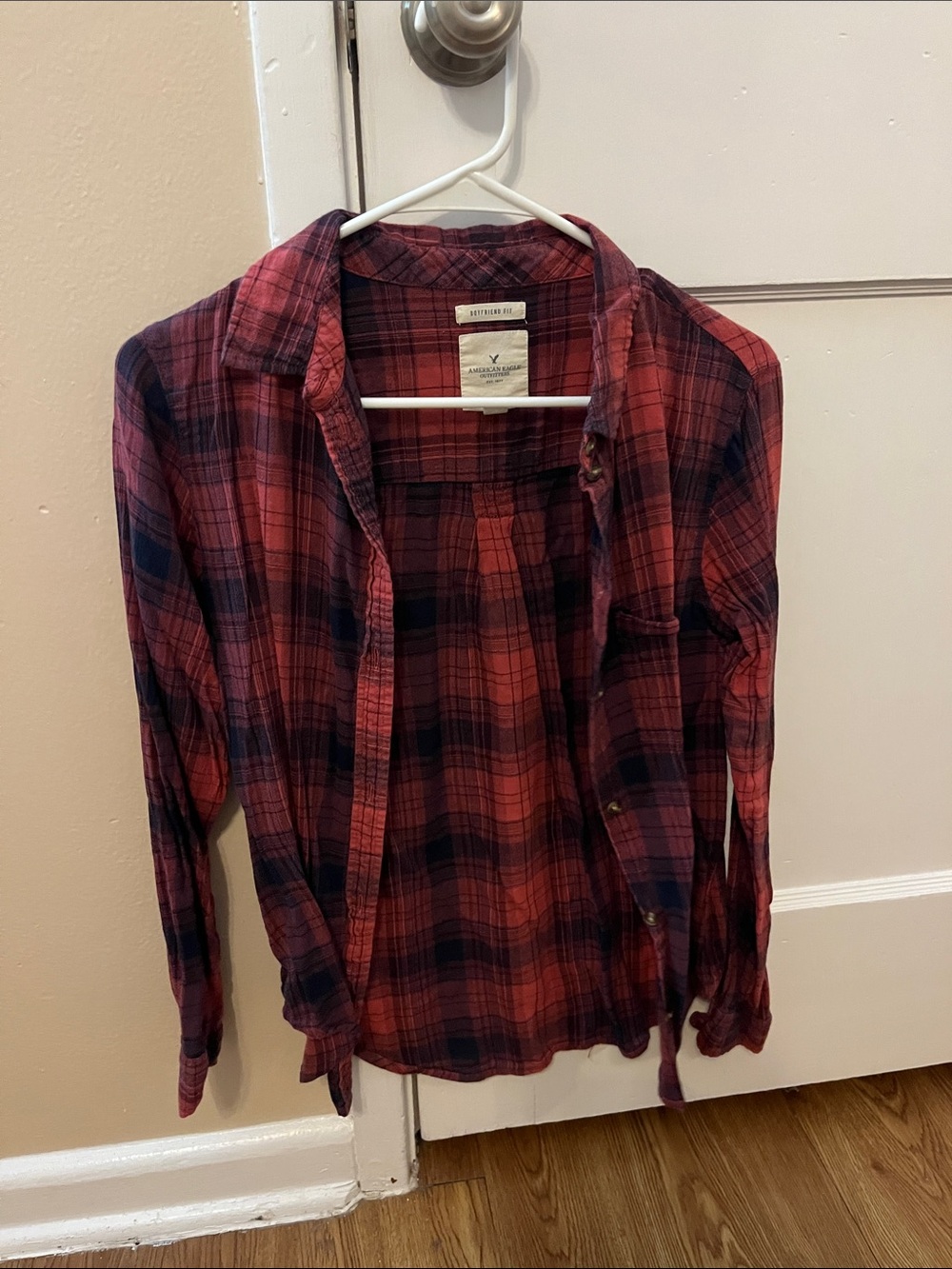 American Eagle Outfitters Red and Navy Plaid Flannel